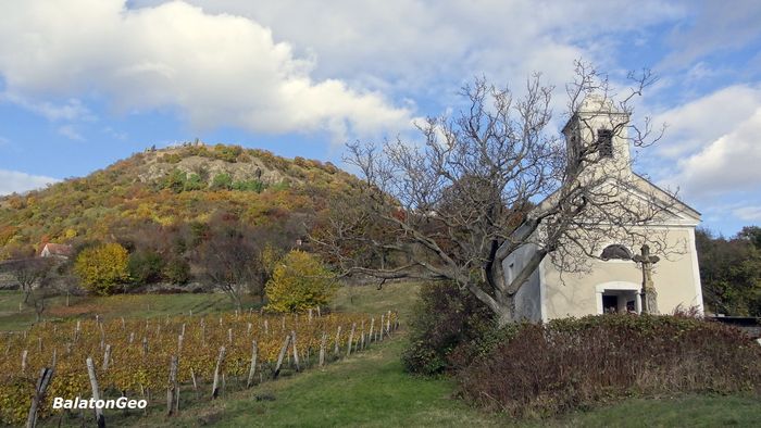 A Szent Donát kápolna és a Csobánc v